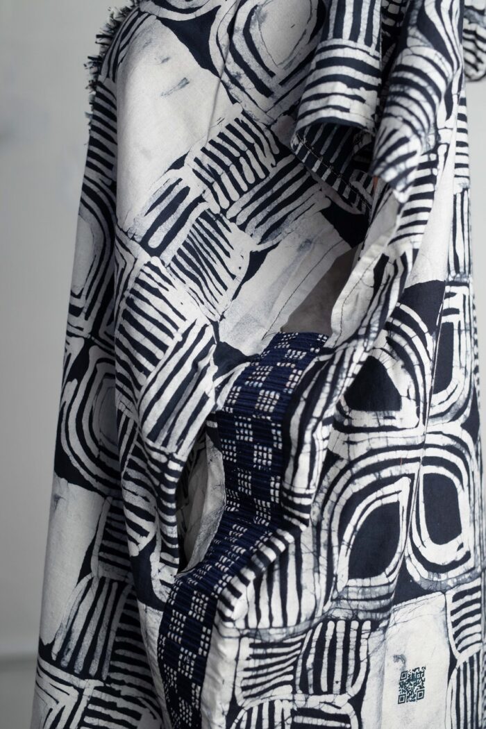 Kimono Embellished with Navy Blue Mix Diakwu Strip - Image 4