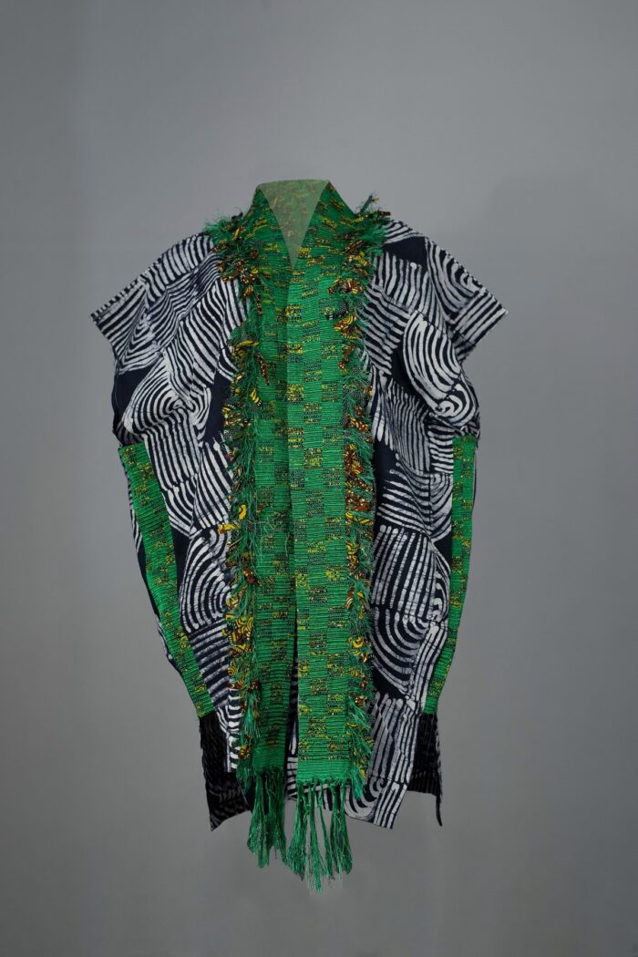 Kimono Embellished with Green Mix Diakwu