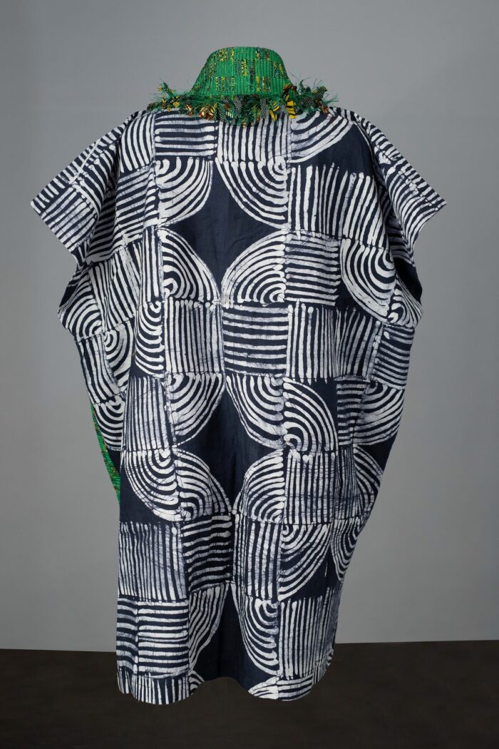 Kimono Embellished with Green Mix Diakwu - Image 2