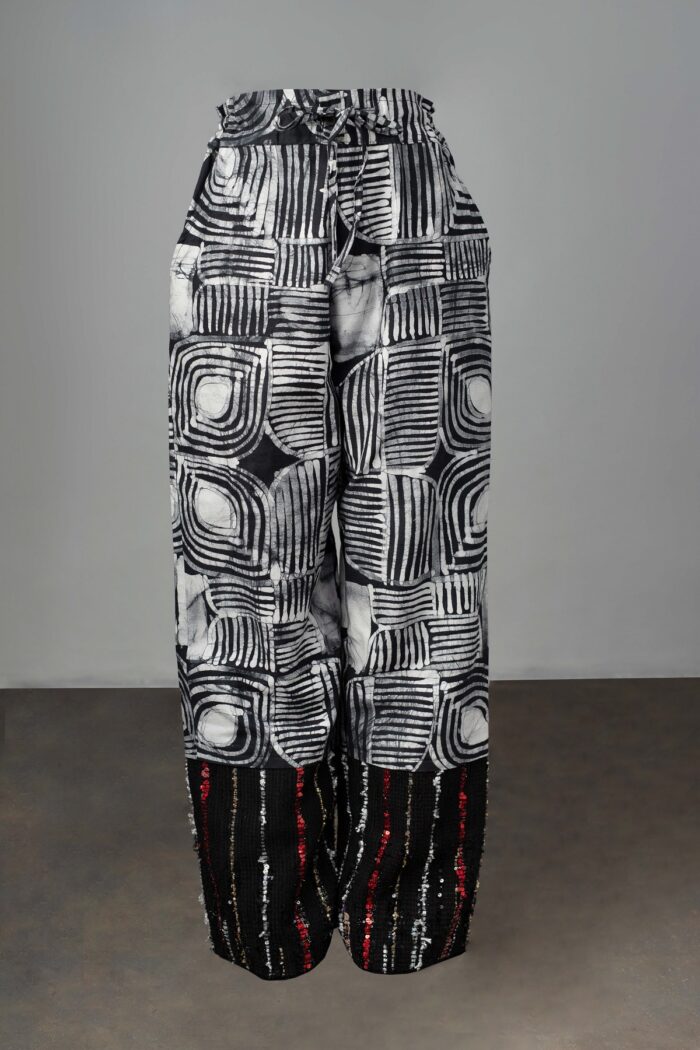 Straight Leg Pants Embellished with Black Mix Diakwu Strip - Image 5