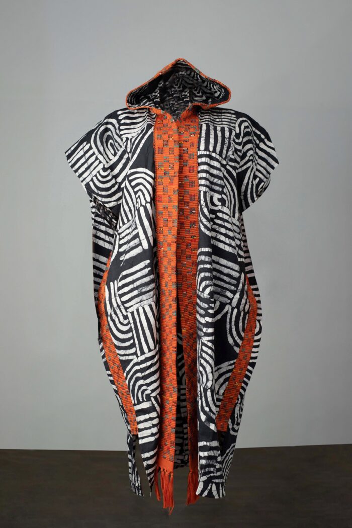 Kimono Embellished with Orange Mix Diakwu
