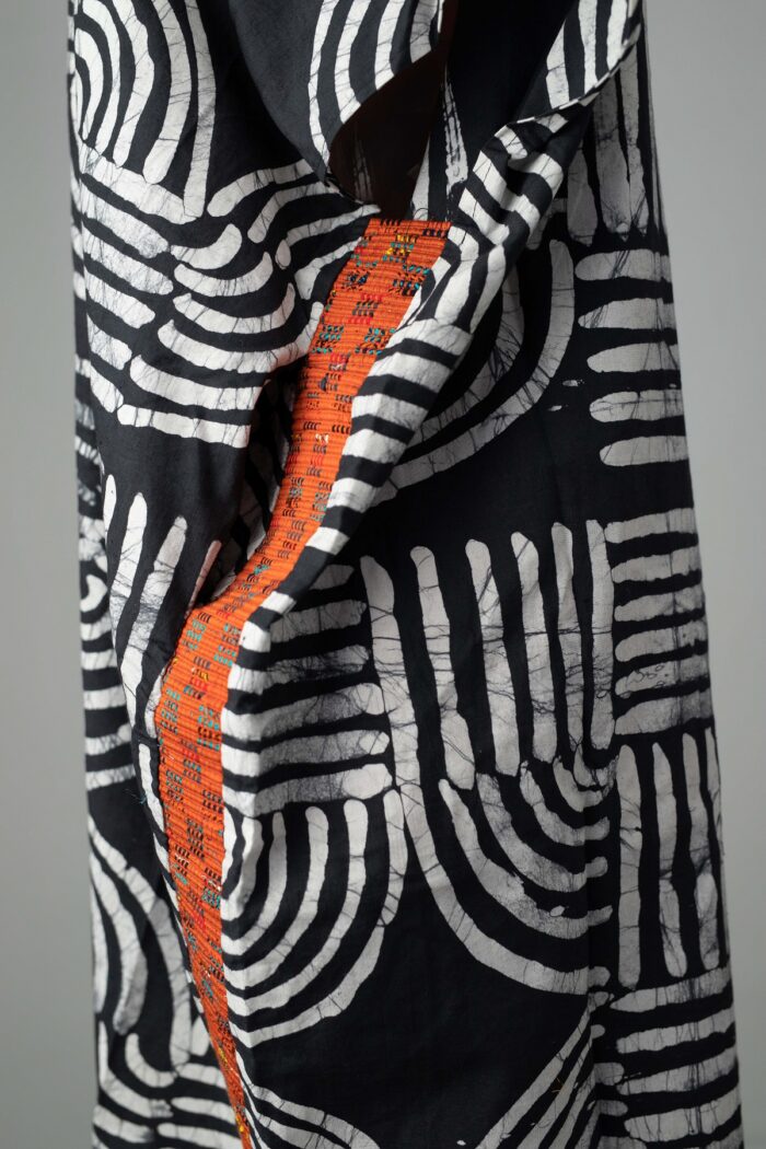 Kimono Embellished with Orange Mix Diakwu - Image 3